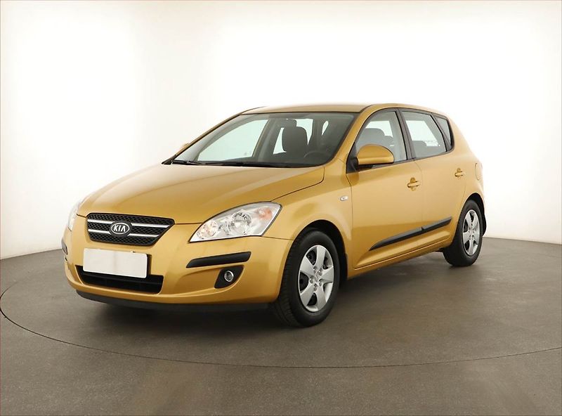Kia Ceed (2007) LX 1.4 CVVT, ČR,1.maj - fotka 2 z 12