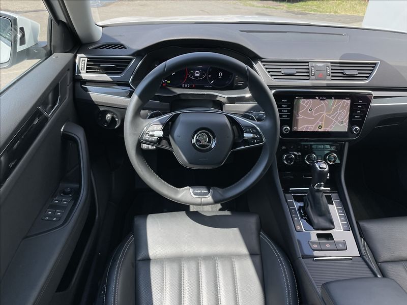 Škoda Superb 2,0 DSG 4x4 L&K LEDmatrix+360° - fotka 7 z 25