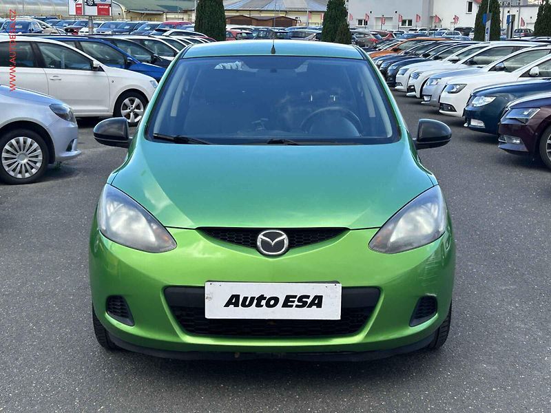 Mazda 2 (2009) 1.4i, 2.maj,ČR, AC - fotka 2 z 15