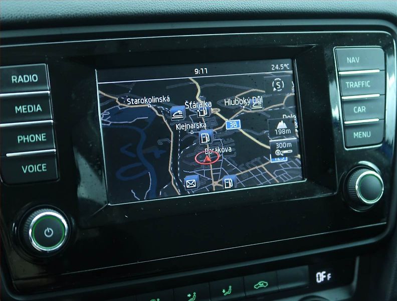 Škoda Octavia (2014) Ambition 1.6 TDI, Navi - fotka 18 z 18