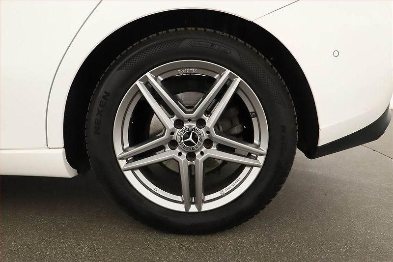 Mercedes-Benz Třídy B (2019) B 180 - fotka 12 z 24
