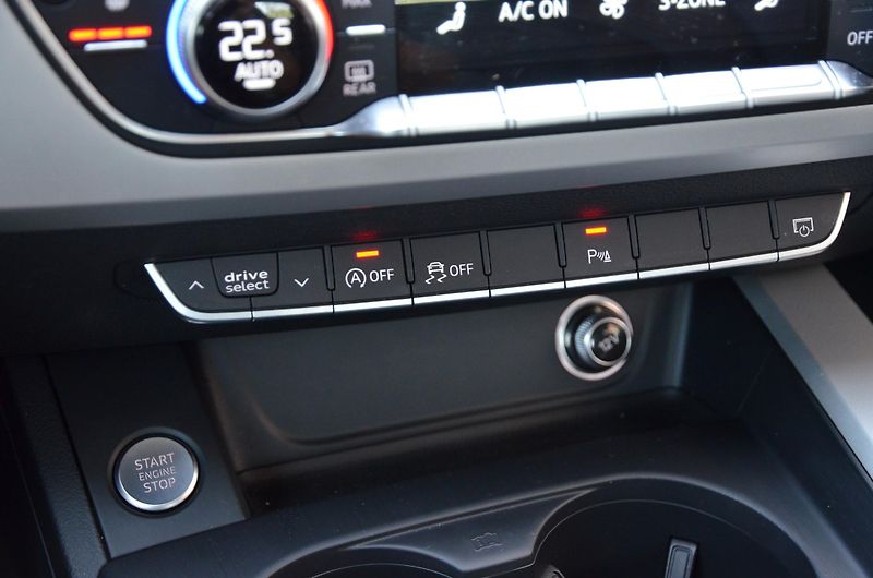 Audi A5 (2019) 2.0 TDi 140kW AT / Bi-XENON - fotka 26 z 36