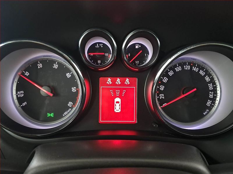 Opel Zafira (2012) Cosmo 2.0 CDTI, Navi, Xenony - fotka 11 z 17