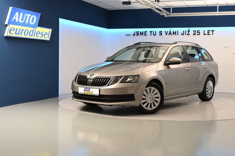 Škoda Octavia (2019) 1.5 ACTIVE 110 KW TSI - fotka 2 z 20
