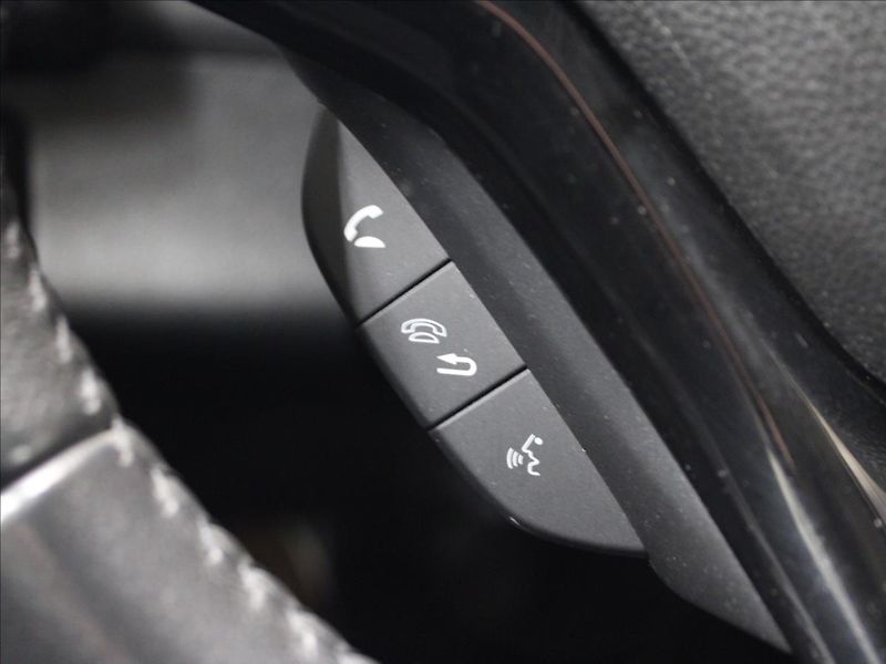 Honda HR-V 1,5 i-VTEC Elegance - fotka 20 z 32