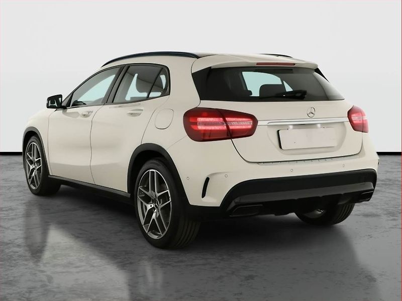 Mercedes-Benz GLA (2017) 220 d 4MATIC, 4X4 - fotka 4 z 21