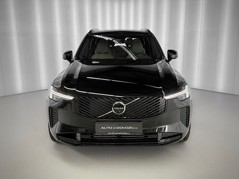 Volvo XC90 (2026) T8 AWD DARK PLUS, CHARCOAL, VZ - fotka 2 z 32