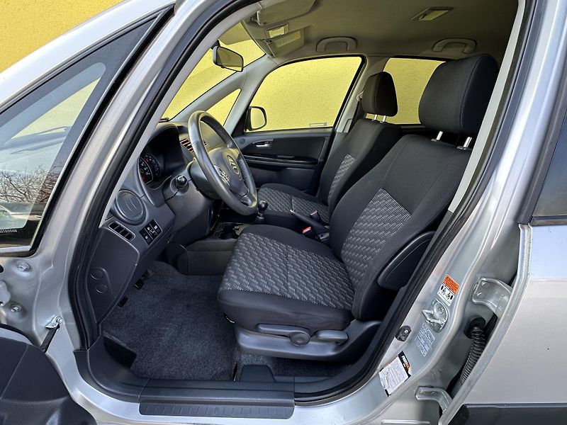 Suzuki SX4 (2008) 1.6/79kW+LPG*KLIMA*4x2*ČR - fotka 6 z 31