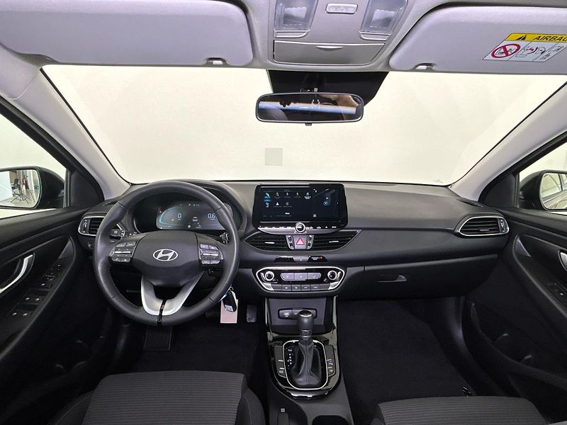 Hyundai i30 Smart DCT - fotka 5 z 26