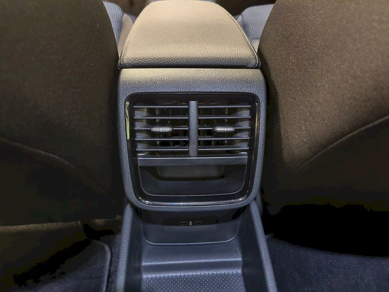 Škoda Octavia (2024) 1.5 TSI 110 kW Selection - fotka 24 z 28