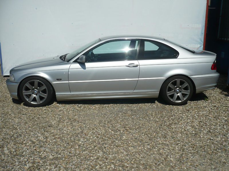 BMW Řada 3 E46 328i 142Kw Klima - fotka 30 z 34