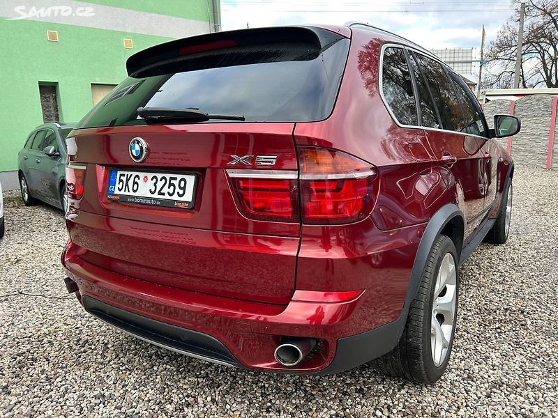 BMW X5 (2013) 3.0 D 180 KW - fotka 6 z 24
