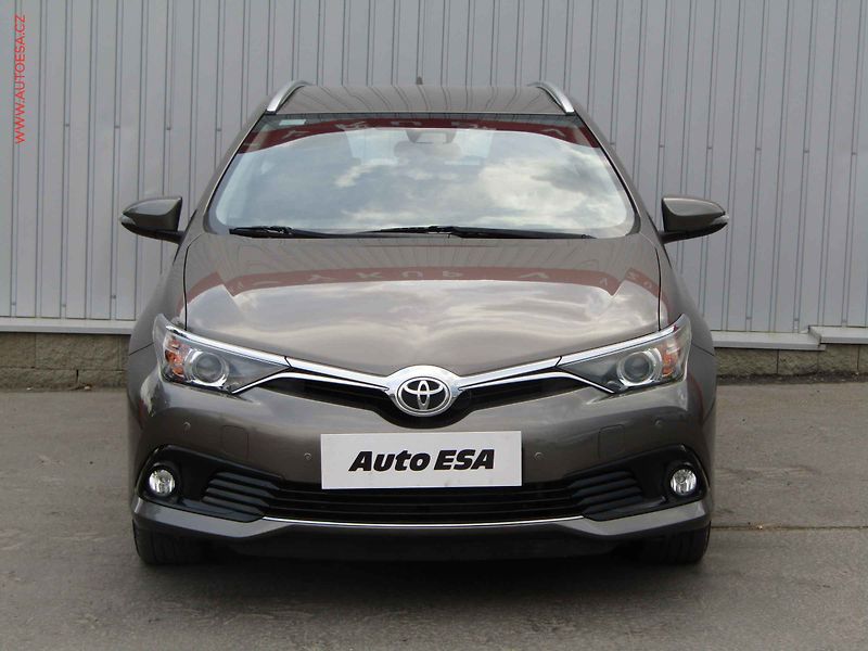 Toyota Auris (2019) 1.6VVT-i, ČR, Navi, autoAC - fotka 2 z 21