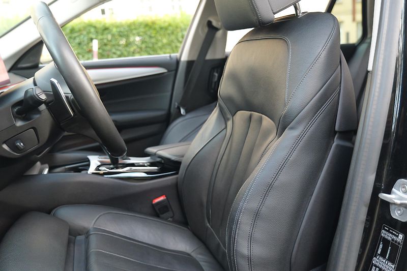 BMW Řada 5 530xD Aktiv.Podvozek TopVýbava - fotka 25 z 48