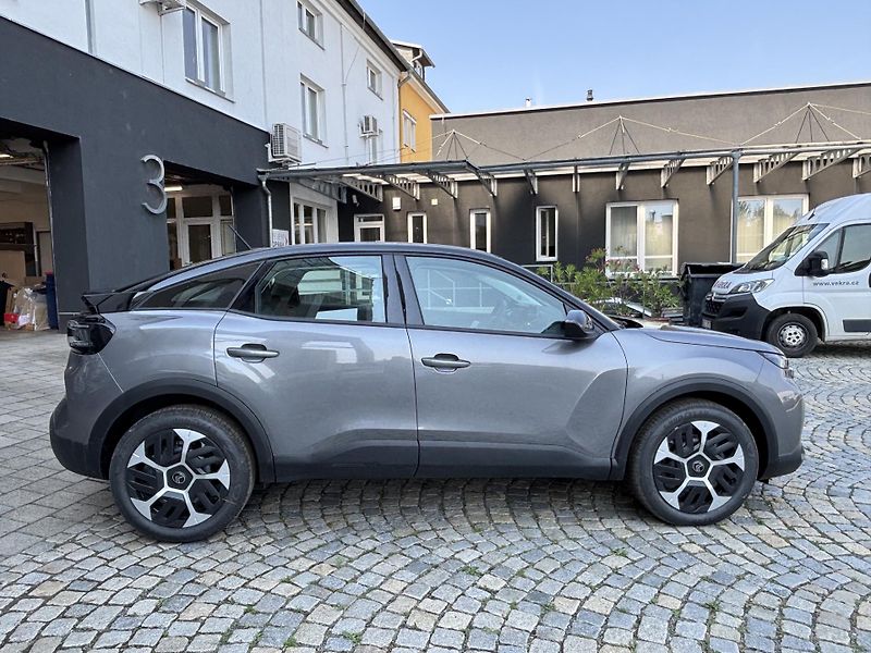 Citroën C4 1.2 PT Plus EAT8 - fotka 4 z 9