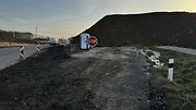 Pro překonání silnice III/0552 Krčmaň – Majetín je navržený most, jehož nosnou konstrukci bude tvořit železobetonový rám, v blízkosti křížení se počítá s retenční nádrží.