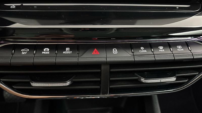 Škoda Octavia 1.5 TSI E-Tec DSG Style Combi - fotka 13 z 28