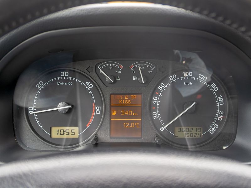 Škoda Octavia (2004) ČR 1.9TID 66KW – DIGI KLIMA - fotka 16 z 37