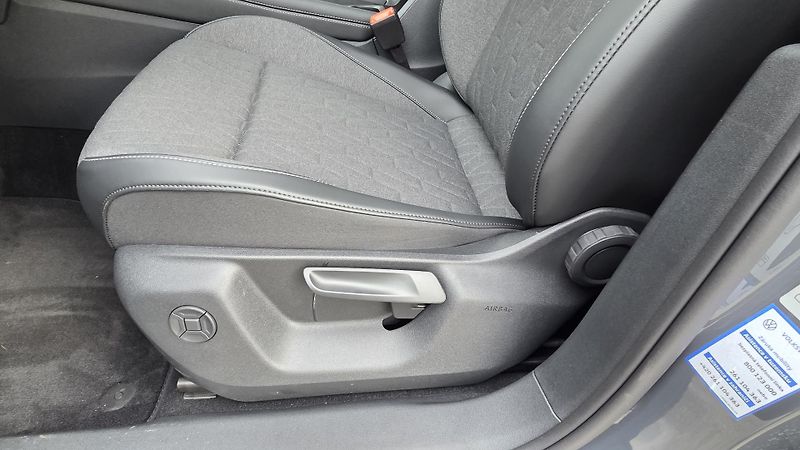 Volkswagen Tayron People 1,5 eTSI 110 kW mHEV - fotka 15 z 29