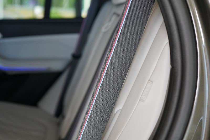 BMW X5 40d xDrive, Harman/Kardon, HUD - fotka 46 z 50