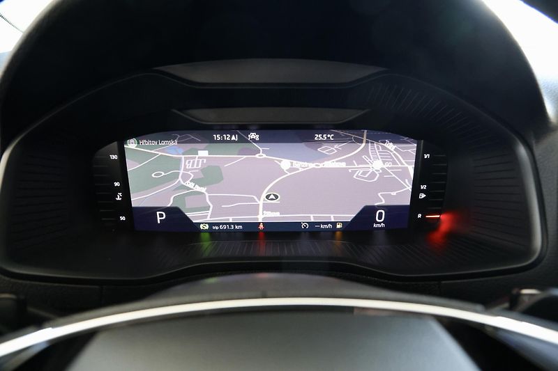 Škoda Karoq (2023) 2.0TDI DSG LED Navi Display  - fotka 32 z 32