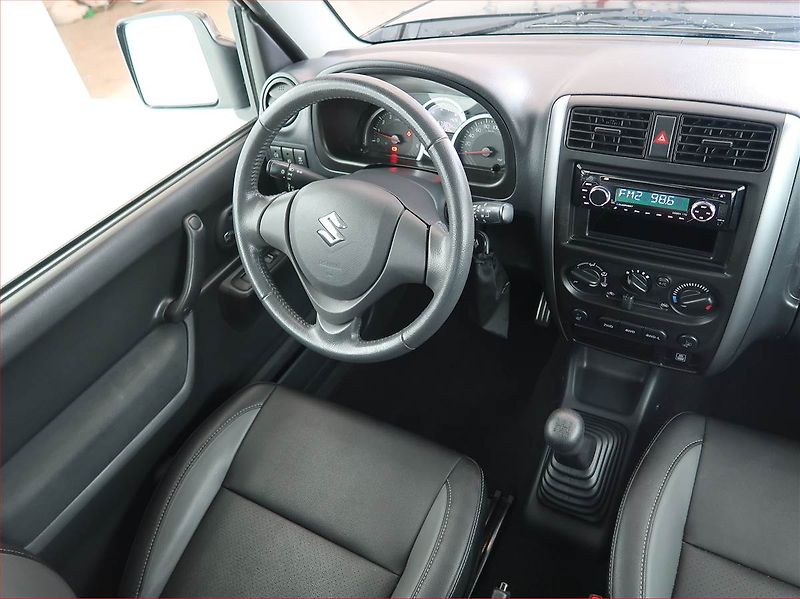 Suzuki Jimny (2018) GL 1.3 16V, 4X4, Serv.kniha - fotka 7 z 17