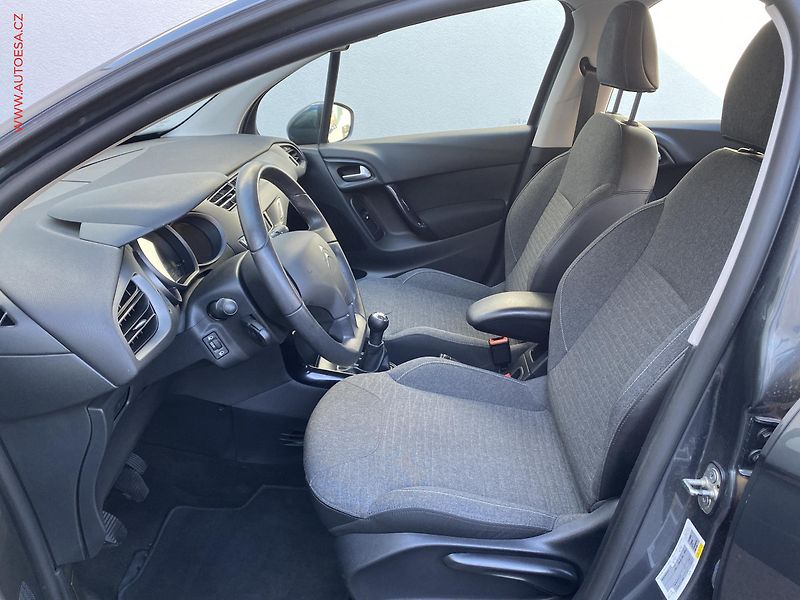 Citroën C3 (2015) 1.0i, Selection, +kola - fotka 9 z 15
