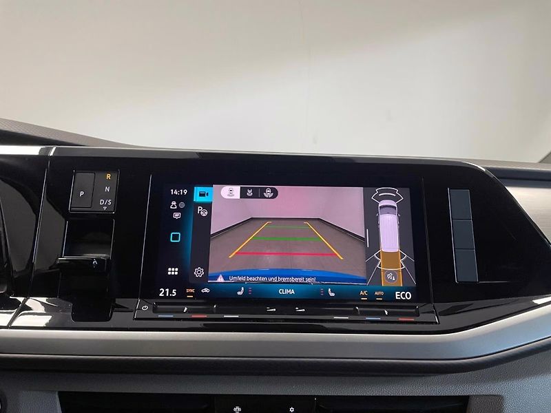 Volkswagen Multivan eHybrid 4M Kam Asistence Taž - fotka 9 z 10