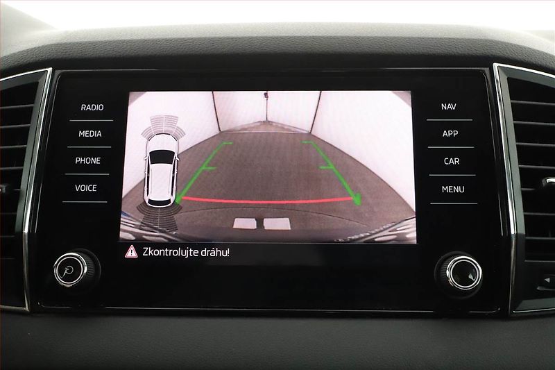 Škoda Karoq (2018) Ambition 1.0 TSI, Tempomat - fotka 10 z 19