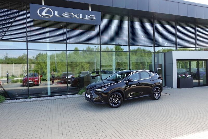 Lexus NX 350h NX350h Comfort 2WD - fotografie inzerátu