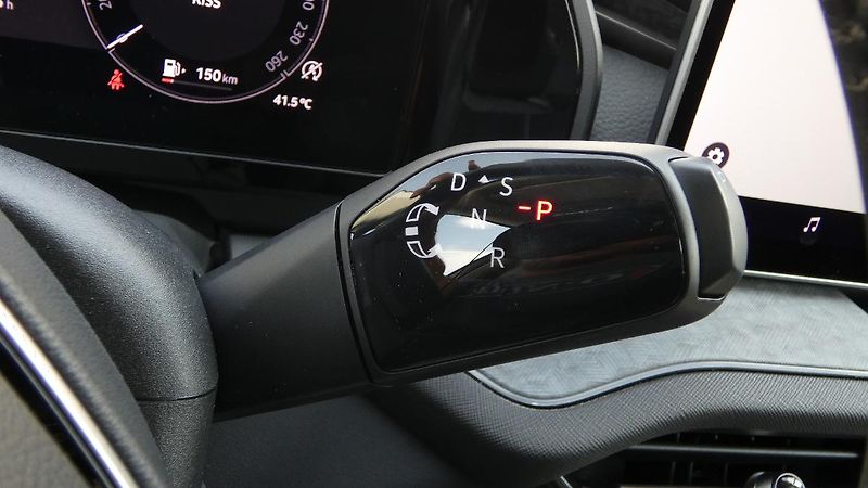 Škoda Kodiaq 2,0 TDi Selection 142 kW 4x4 D - fotka 11 z 28