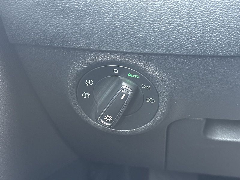 Škoda Karoq (2022) 2.0 TDI Style + - fotka 16 z 27