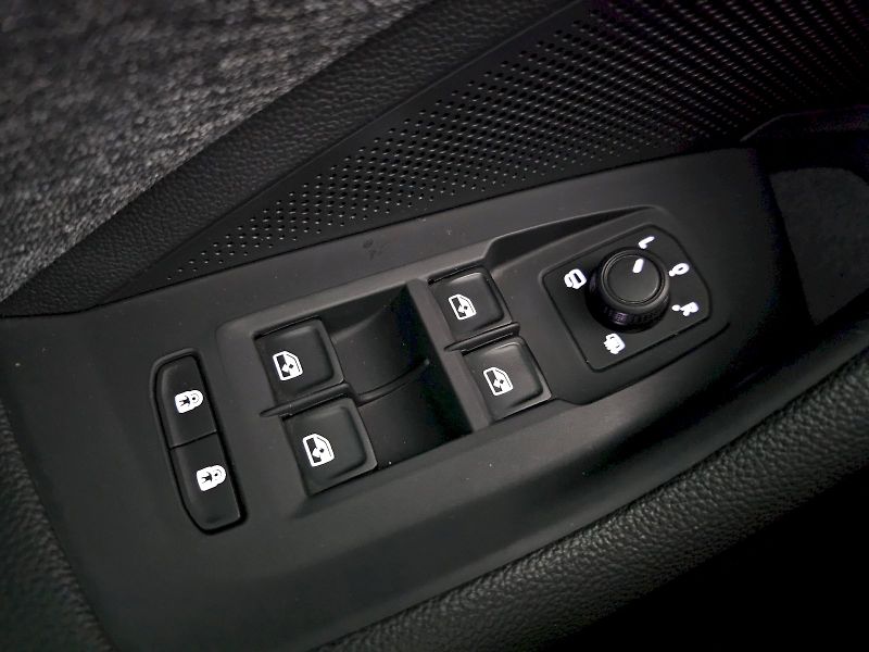 Škoda Superb (2024) 1.5TSi DSG Selection Tažné - fotka 18 z 29