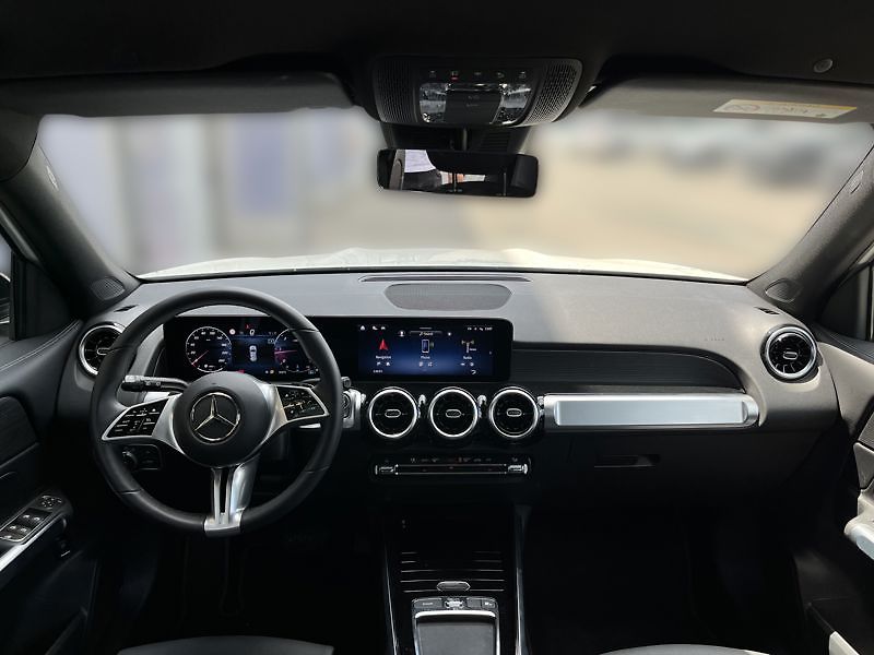 Mercedes-Benz GLB 200 d 4MATIC Night Taž.zařízen - fotka 14 z 19
