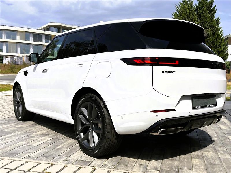 Land Rover Range Rover Sport (2026) 3,0 D300 DYNAMIC HSE - fotka 3 z 35