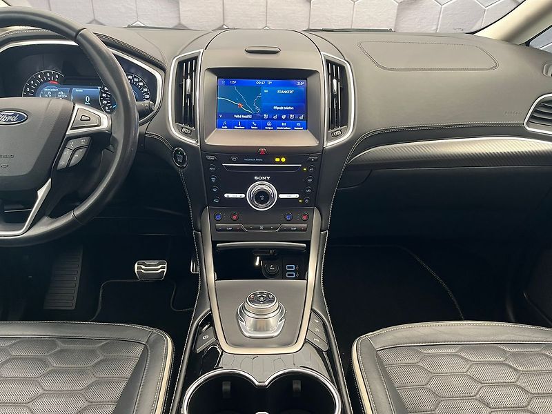 Ford S-MAX 2.0 140kW VIGNALE WEBASTO - fotka 16 z 76