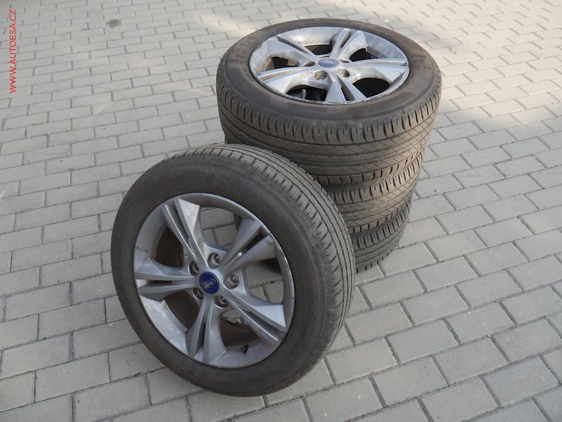 Ford C-MAX (2017) 1.5EB Grand, 1.maj,ČR, Klima - fotka 16 z 16