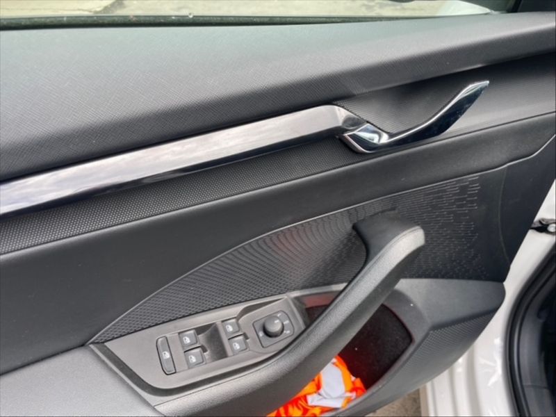Škoda Octavia 1,5 TSI 110 Ambition - fotka 11 z 11