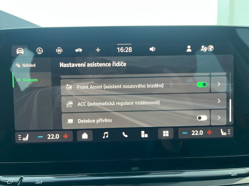 Škoda Octavia (2024) COMBI TOP SELECTION 2,0 TDI 85 - fotka 25 z 34