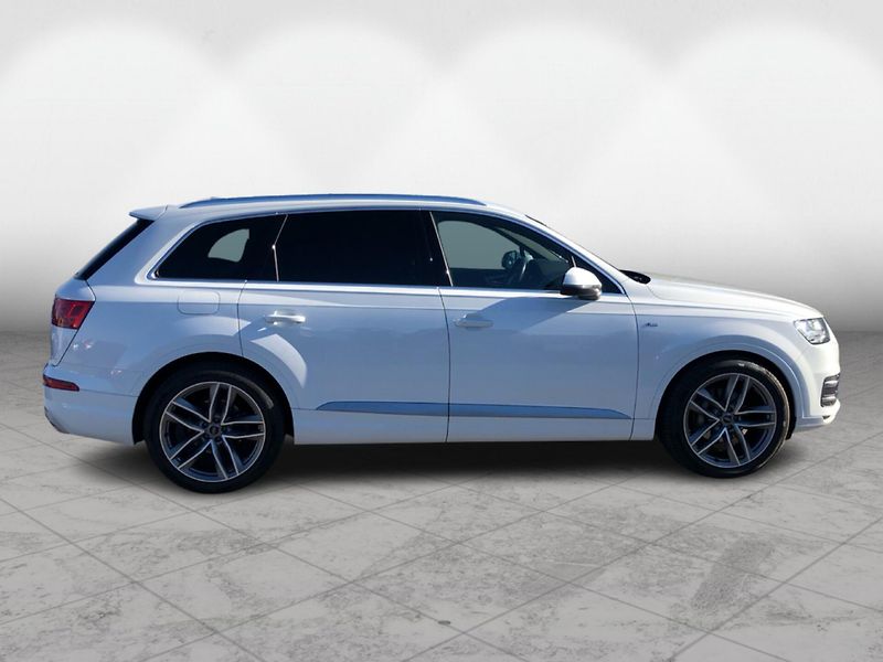 Audi Q7 3.0TDi S-LINE - fotka 8 z 30