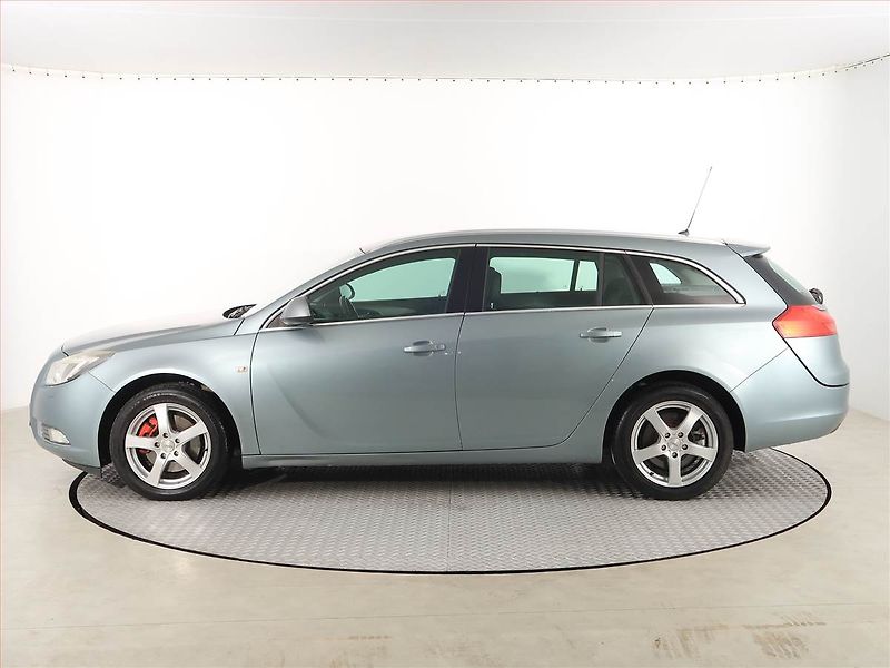 Opel Insignia (2012) 2.0 CDTI, 4X4, Automat - fotka 3 z 17