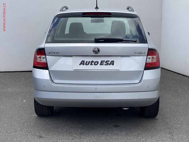 Škoda Fabia (2017) 1.0 TSi, Active, park.čidla - fotka 5 z 17