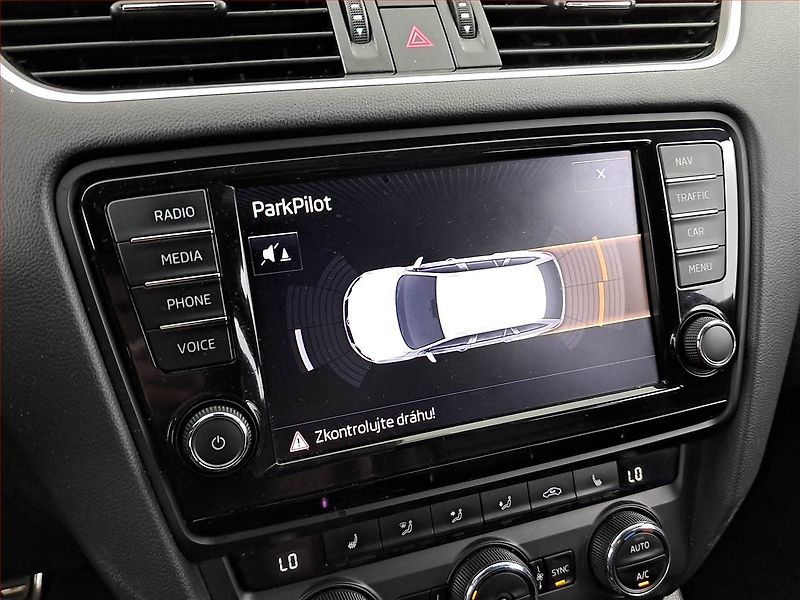 Škoda Octavia (2017) RS 2.0 TDI, Kůže, Navi - fotka 15 z 22