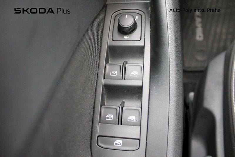 Škoda Kamiq (2020) 1.0 TSI 85 kW Ambition - fotka 10 z 25