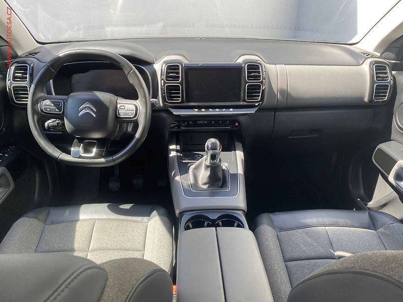 Citroën C5 Aircross (2019) 1.2PT, Shine, navi, kamera - fotka 8 z 18