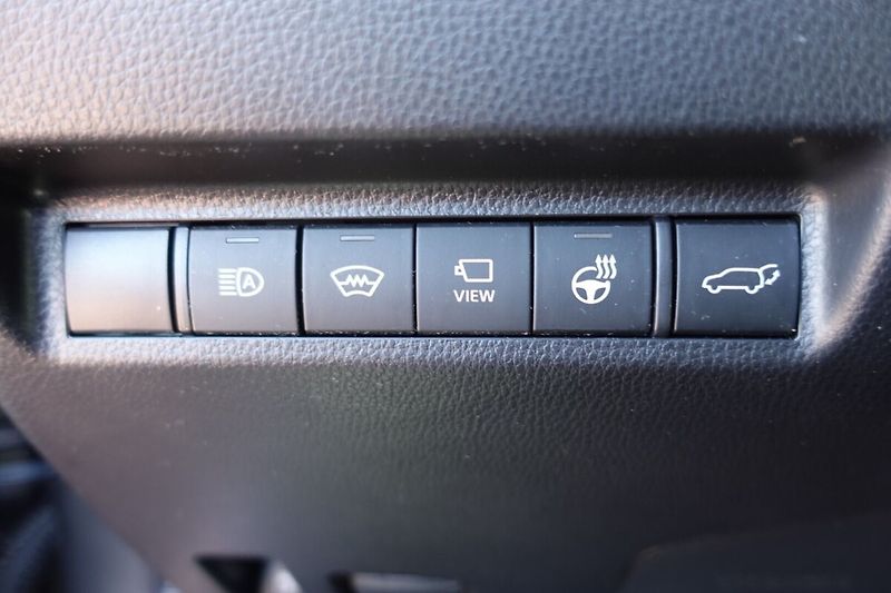 Toyota RAV4 2,5 PHEV Plug-in Selection VIP - fotka 22 z 38