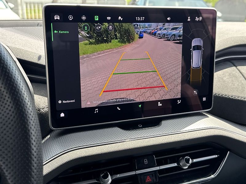 Škoda Kodiaq (2025) 2.0 TDI 4x4 DSG Sportline - fotka 16 z 35