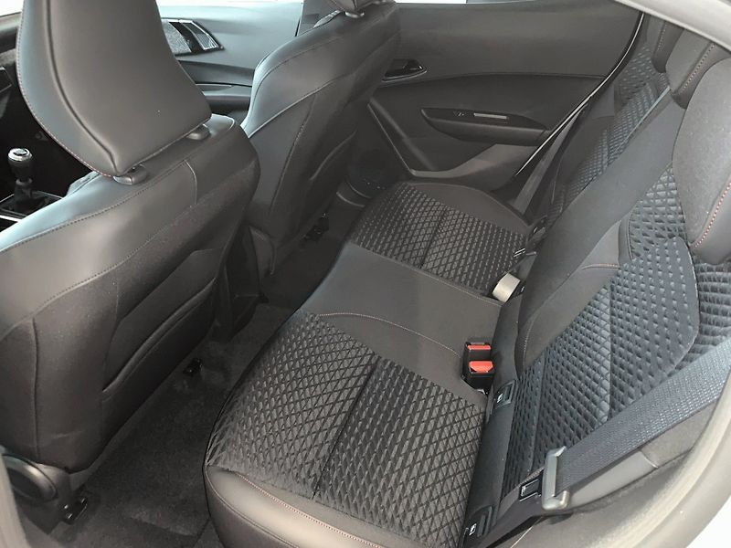 Renault Clio (2026) Techno TCe 115 - fotka 10 z 17