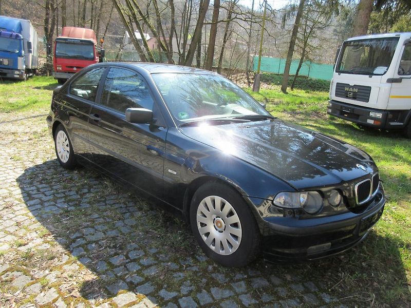 BMW Řada 3 (2002) 316 TI COMPACT 85 KW - fotka 2 z 14