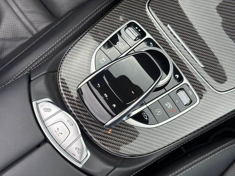 Mercedes-Benz Třídy E E 53 AMG Cabrio - fotka 29 z 44